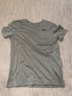 Nike gray short sleeve T-shirt